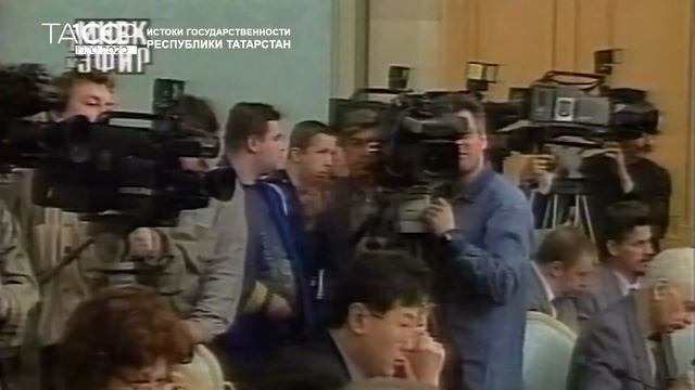 Двухпартийная система в РФ. Новый общественно-политический блок «Отечество – Вся Россия» (1999 год) смотреть онлайн