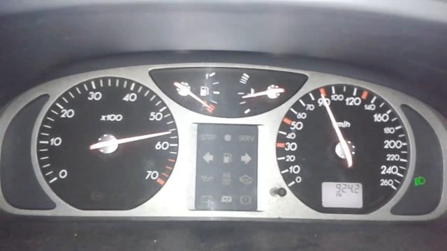 Renault Laguna II - 1.8 16V - 0-100 km/h Acceleration (720p) смотреть онлайн