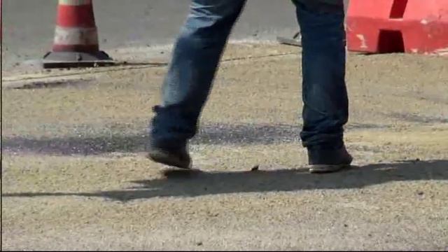 Via IV Novembre, da lunedì addio semaforo: maxi-rotatoria da 27 metri смотреть онлайн