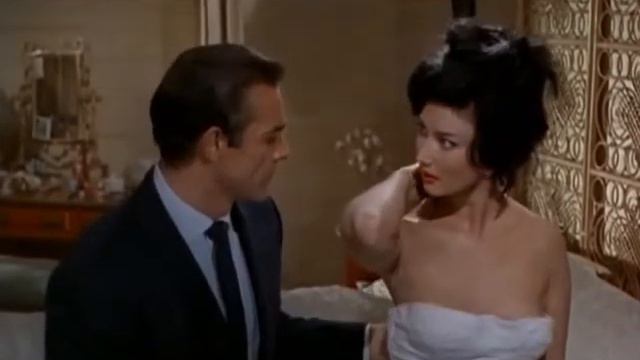 Отрывок Бонд.wmv смотреть онлайн