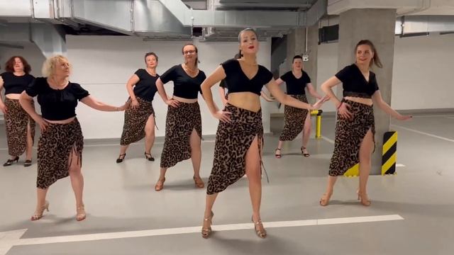 Bachata Girls, Kay One Cristobal & Yo Mismo La Vi смотреть онлайн