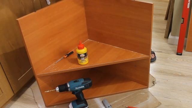 Угловая тумба своими руками. Сборка тумбы под свои размеры. смотреть онлайн