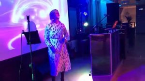 Певица Марго