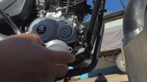 Bajaj Boxer 150. Первая замена масла. Без лишних слов.