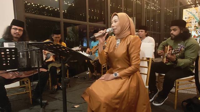 DIAM DIAM JATUH CINTA - Vape 69 Raya Open House At Forest Valley