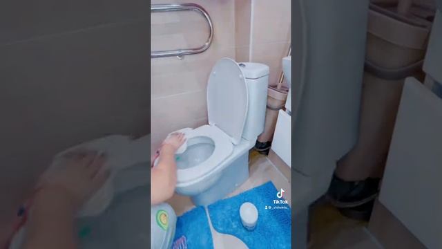 Как мыть унитаз? смотреть онлайн