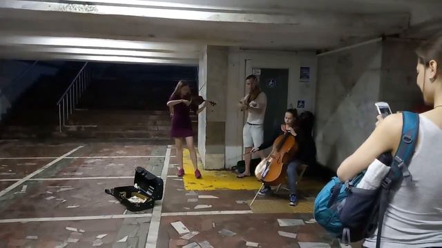 Zombie Cranberries в переходе Казанского метро