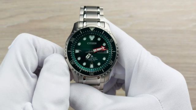 Зелёный Титановый Promaster / Citizen NY0100-50X смотреть онлайн