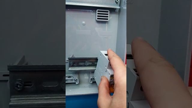 Установка автоматических выключателей в пластиковый корпус tekfor 66-350x200-1. смотреть онлайн