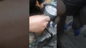 Уаз(ремонт).Сборка шатунно - поршневой группы(«Варёный поршенёк»)