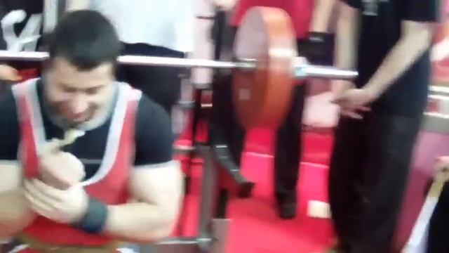 Еремашвили Роман жим 202,5 кг. на EUROLIFTING 2012 смотреть онлайн