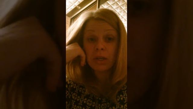 Что болтунья Лида, мол,
Это Вовка выдумал.
А болтать-то мне когда?
Мне болтать-то некогда! смотреть онлайн
