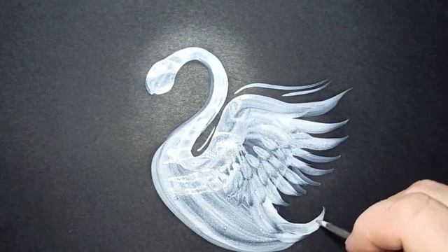 Белый лебедь на черной бумаге. смотреть онлайн