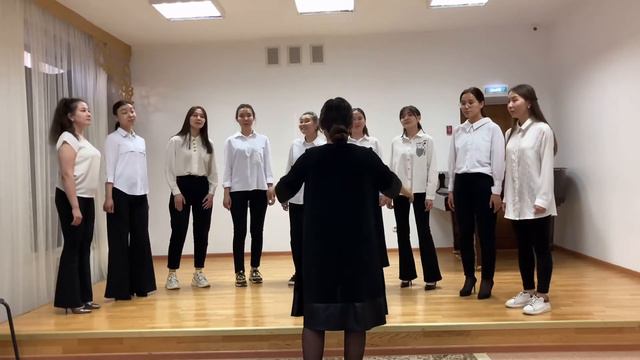 Пабло Вельтран Руис, сл. Н.Гимбель, хорға өңд. А.Абишев «Sway». Дирижерлейтін Ерназарова Алеся смотреть онлайн