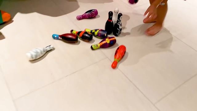 Trick or Treating Halloween Special with Kaji Family! смотреть онлайн