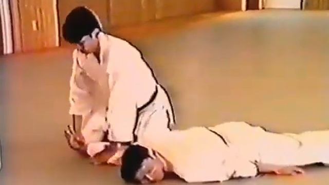 Энциклопедия Айкидо Ёсинкан на русском языке | Часть 3 Kihongiho Ikkajo смотреть онлайн