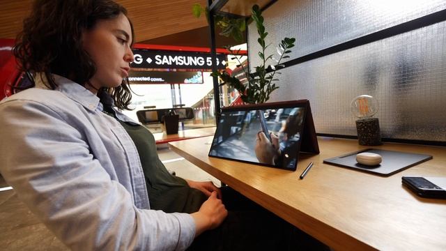 Connected Galaxy Ecosystem | Galaxy Book2 Pro Series | Samsung UK смотреть онлайн