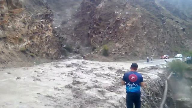 Стихия бушует в Дагестане смотреть онлайн