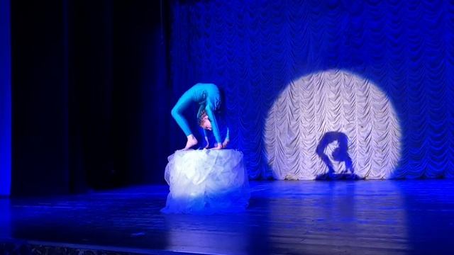 "Комета". Исполняет Мария Шаповалова. Цирковая студия "Асин цирк". Руководитель Анастасия Шмакотина смотреть онлайн