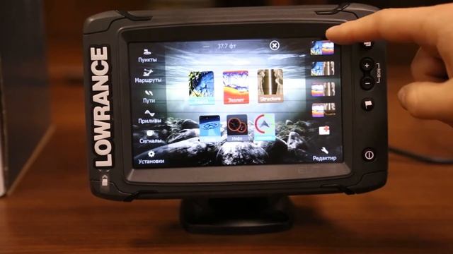 Lowrance Elite 7 Ti TotalScan - Обзор и распаковка эхолота смотреть онлайн