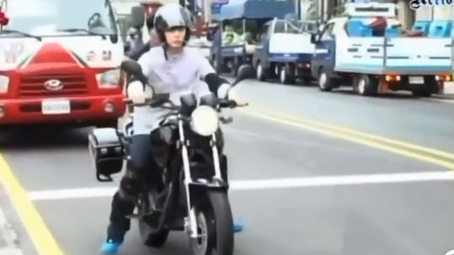 Lee Joon Gi Ли Джун Ки. «Байкер»#leejoongi смотреть онлайн