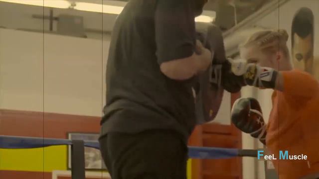 Spotlight - Ronda Rousey #FeelMuscle смотреть онлайн