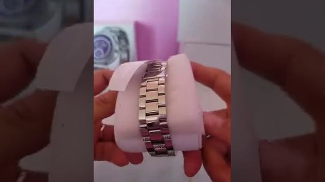 Michael Kors Sofie Smartwatch Unboxing! смотреть онлайн