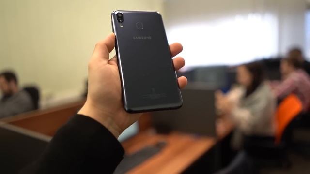 Обзор Samsung Galaxy M20 / QUKE.RU / смотреть онлайн