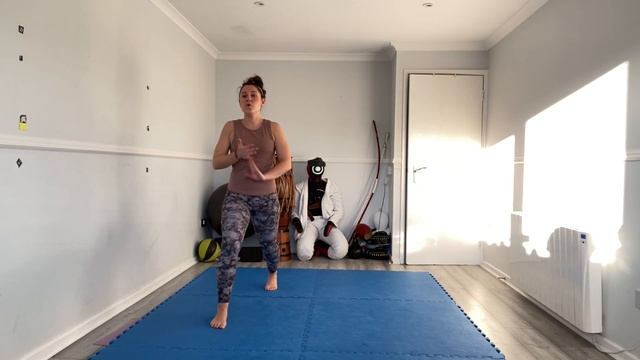Capoeira BENGUELA and STRETCHING | Online class | Art of Movement | Bristol смотреть онлайн