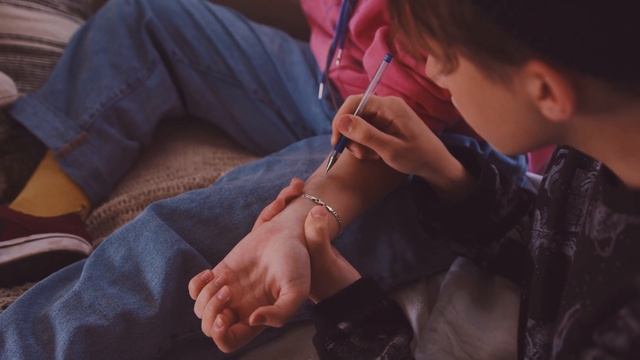 Очень добрый и душевный стих "Сердечная история" Эдуард Асадов.Читает Андрей Лукашенко смотреть онлайн