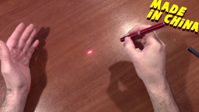 4 в 1 Ручка Фонарик Стилус и Лазерная указка смотреть онлайн