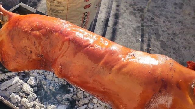 Filipino Lechon Baboy and Cebuchon смотреть онлайн