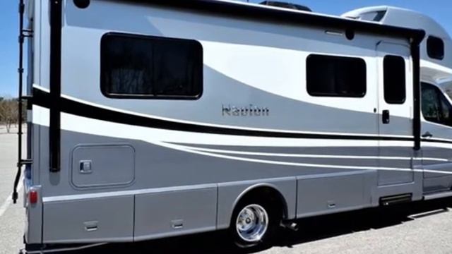 2019 Winnebago Navion 24V Slide-Out Full Body Paint Turbo Diesel for sale in THOUSAND OAKS, CA смотреть онлайн