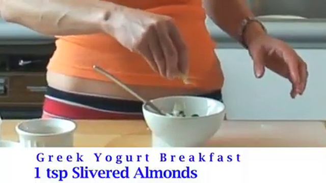 Bethenny Frankel Naturally Thin Greek Yogurt Breakfast Recipe