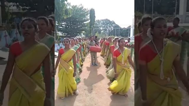 charj me dance karte guy program karte Huy sovagt git gate huy charj me pahuche смотреть онлайн