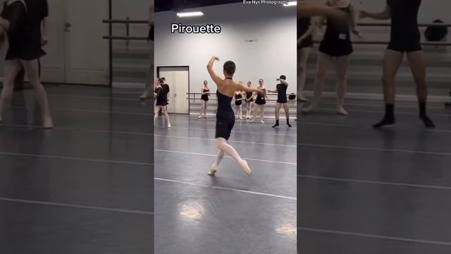 Your favorite ballet teacher is ✨extra sassy✨ #balletclass #ballet смотреть онлайн