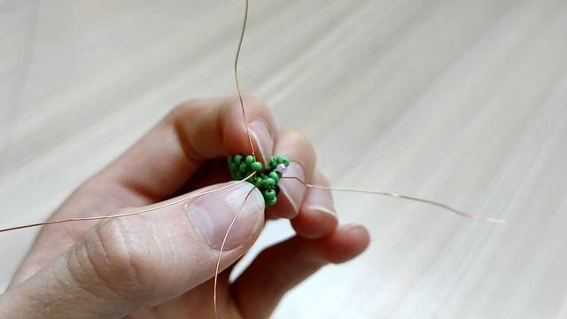 Лягушка мини амигуруми из бисера смотреть онлайн