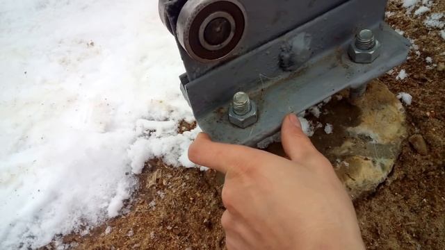 Верхние и нижние ролики для откатных ворот. смотреть онлайн