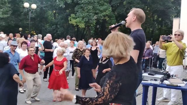 Ты красивая........13.08.23 Гомель парк Луначарского ? смотреть онлайн