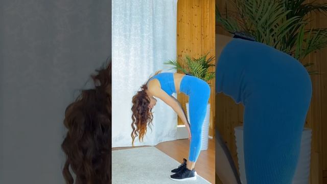 Танцы для начинающих. Как делать волну в танце? #shorts от @RiannaBartuli смотреть онлайн