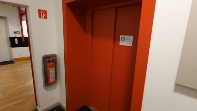 Otis 2000 VF - Aufzug, Baujahr 1996, Jugendherberge in Berlin - Schöneberg смотреть онлайн