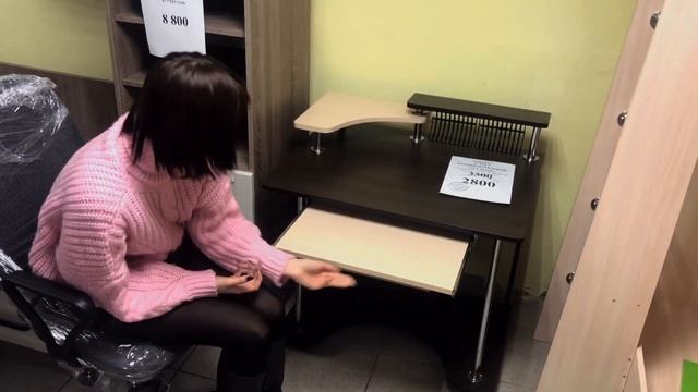 Мне нужен маленький...Компьютерный стол. Что посоветуем? смотреть онлайн