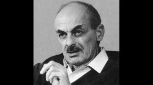 Булат Окуджава - Из окон корочкой несет поджаристой...