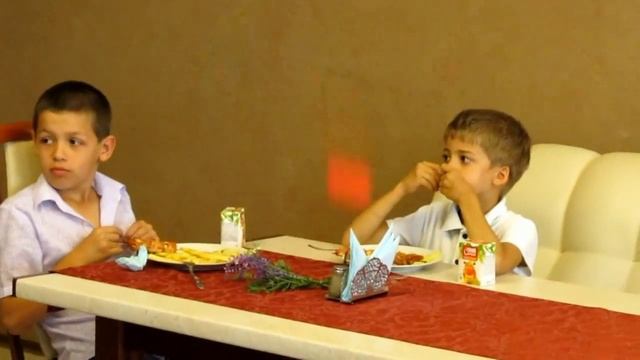 Кафе "Лакомка" Калач. смотреть онлайн