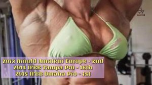 LISA CROSS | The British female bodybuilder.