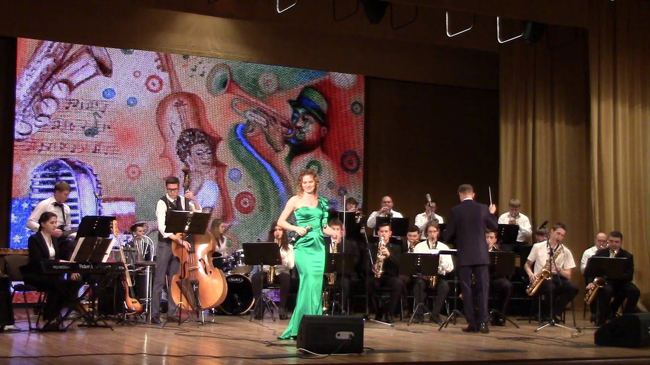 «Blue Skies» Irving Berlin смотреть онлайн