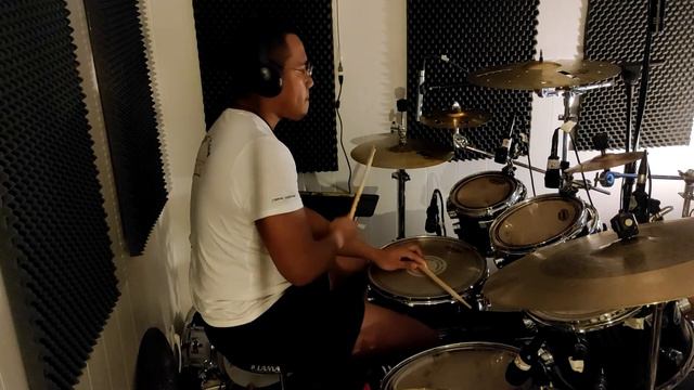 L'ours Christophe Mae drum cover by Riana смотреть онлайн