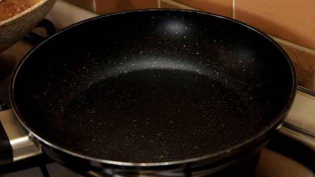 Вкусный обед или Ужин! А вы так готовите Гречку? смотреть онлайн