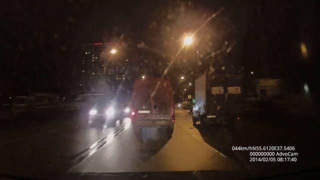 Подтолкнул меня сзади смотреть онлайн