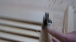 Двери жалюзийные деревянные.Врезка мебельных петель